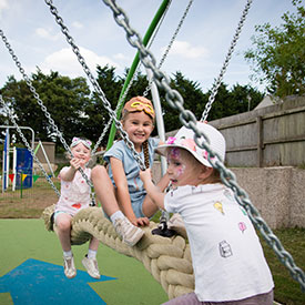 Children swinging on rope swing Viper 